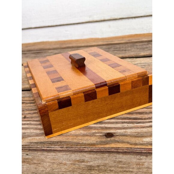 Vintage 1960s Parquet Marquetry Lidded Wood Box MCM - Picture 13 of 16